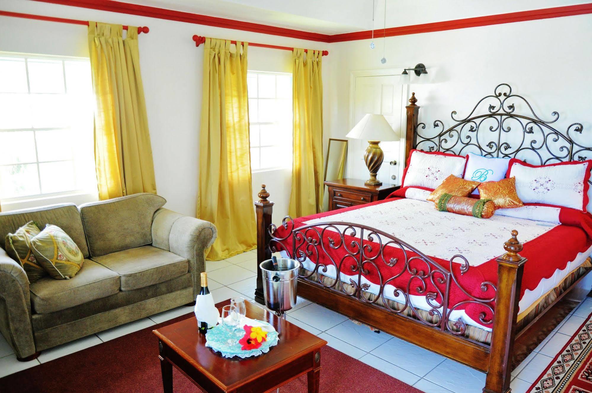 Saint Vincent Beachcombers Hotel מראה חיצוני תמונה