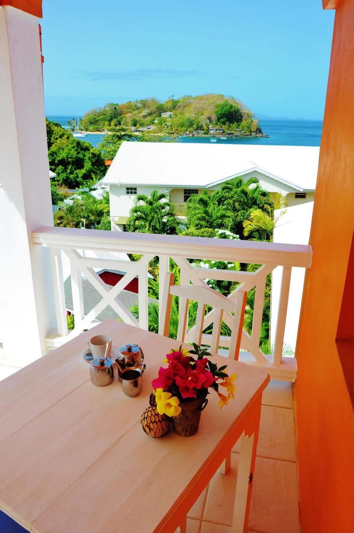 Saint Vincent Beachcombers Hotel מראה חיצוני תמונה